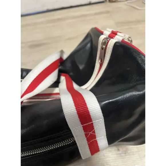 Fred Perry Classic Barrel Holdall Bag Duffle Travel‎ Black White Punk Oi! Blitz - Picture 5 of 14